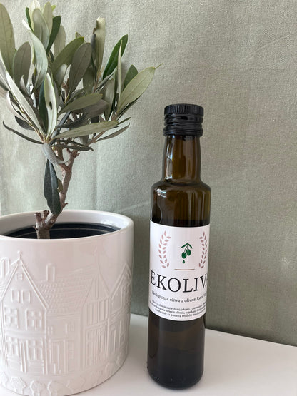 EKOLOGICZNA OLIWA Z OLIWEK EXTRA VIRGIN
